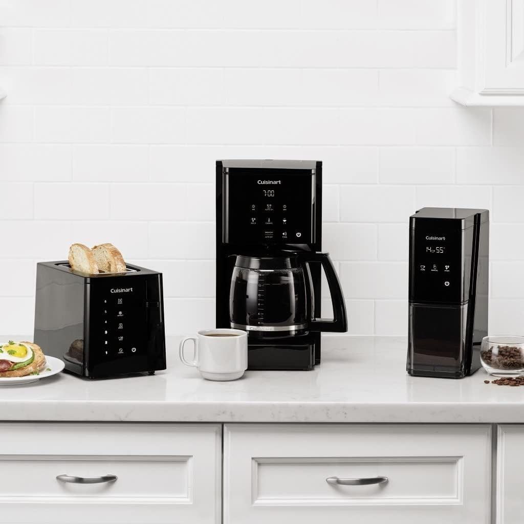  Cuisinart 2-Slice Touchscreen Toaster