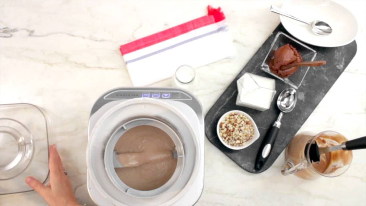  Cuisinart Cool Creations 2-Quart Ice Cream Maker | White