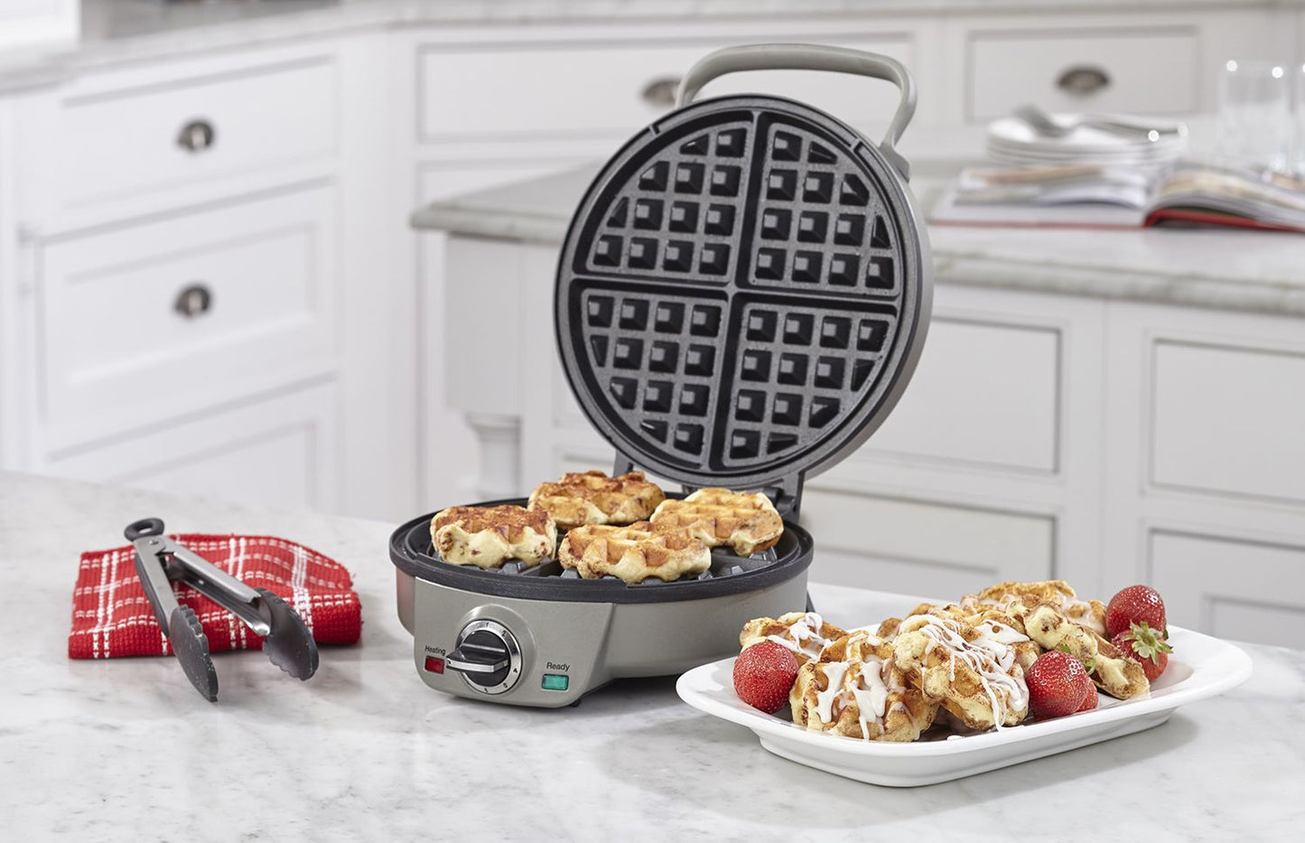  Cuisinart 4-Slice Square Belgian Waffle Maker | Round